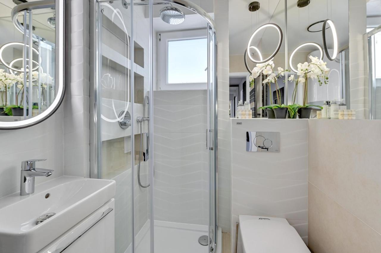 Magical River View By Downtown Apartments غدانسك المظهر الخارجي الصورة